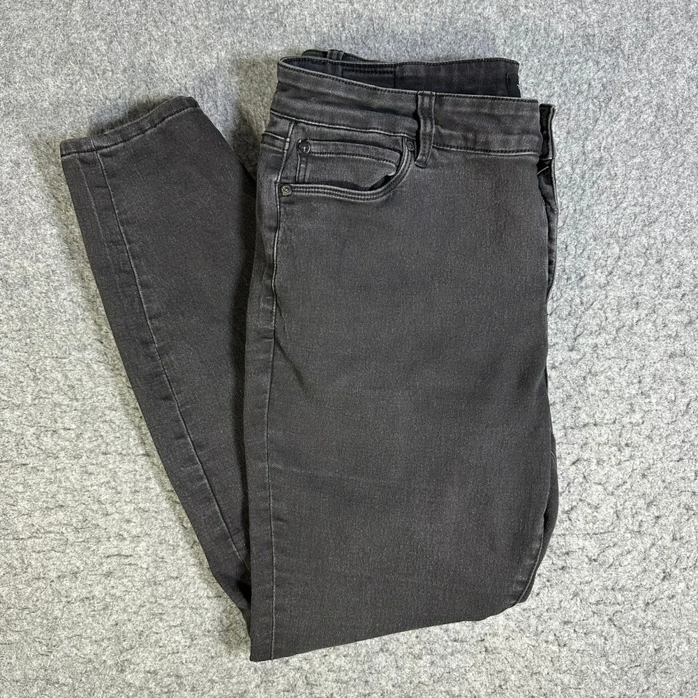 Tahari Kelly Classic Skinny Jeans Mens 16W Faded Black Stretch Denim Pants